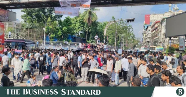 বন্যাদুর্গত শিক্ষার্থীদের পুনরায় পরীক্ষার আশ্বাস শিক্ষামন্ত্রীর