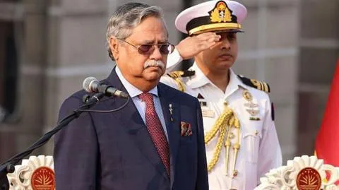 বঙ্গভবন ছাড়লেন মোহাম্মদ সাহাবুদ্দিন