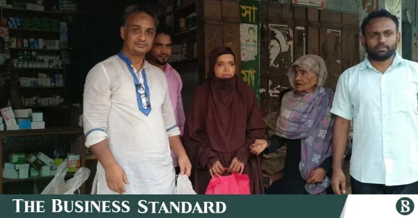 মা-বাবা ফাউন্ডেশন: অসহায় প্রবীণদের পাশে রস্তম আলীর মানবিক উদ্যোগ