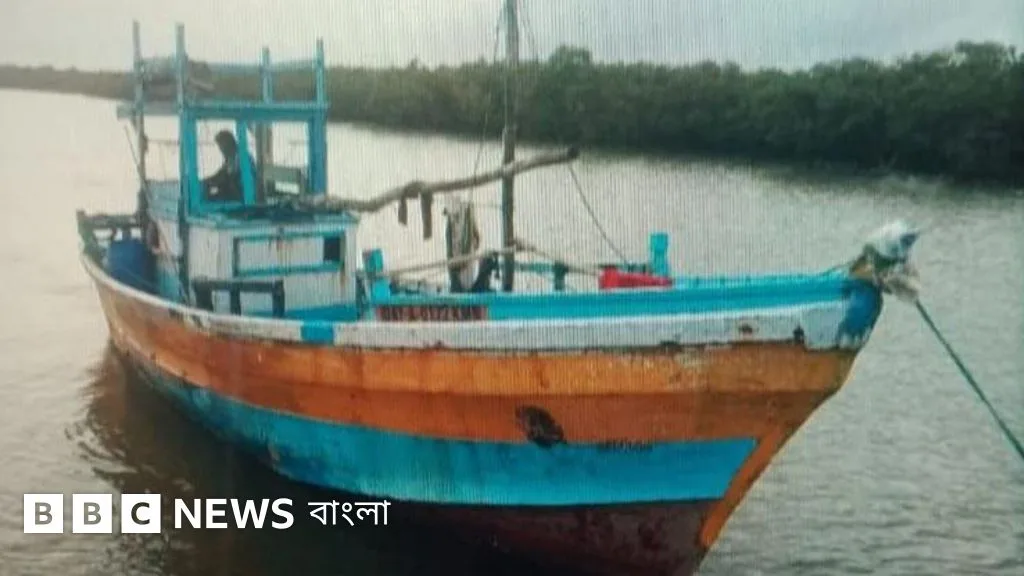 ৩৬ দিন সাগরে ভাসার পর বাংলাদেশি জেলেদের হাতে উদ্ধার শ্রীলঙ্কান বাবা-ছেলে