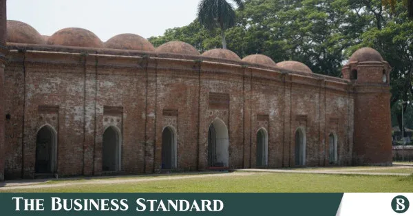 বিশ্ব পর্যটন দিবস: অবকাঠামো ও সুযোগ-সুবিধার অভাবে বাধাগ্রস্ত সুন্দরবন ও ষাট গম্বুজ মসজিদের পর্যটন